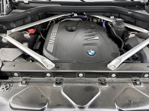 Used 2026 BMW X7 xDrive40i image 36