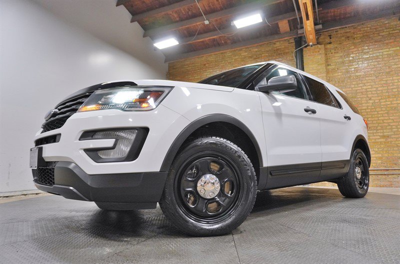 Used 2017 Ford Explorer 4WD Police Interceptor w/ Ultimate Wiring Package image 3