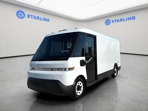 Used 2024 Chevrolet Brightdrop 600 w/ Battery Pack, Max Range AWD/4WD image 2
