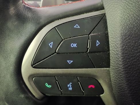 Used 2021 Jeep Grand Cherokee Trailhawk w/ Trailhawk Luxury Group image 19