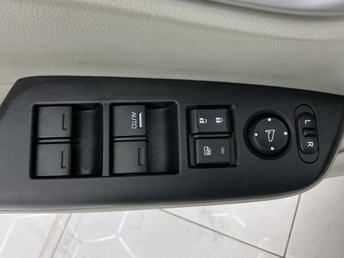Used 2012 Honda Civic LX image 38