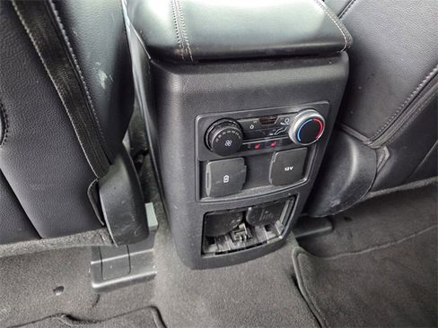 Used 2023 Ford Explorer Limited image 17