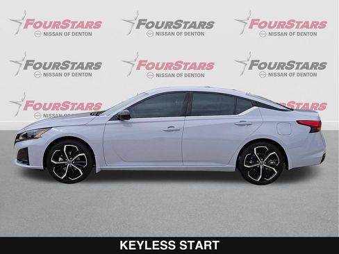 New 2026 Nissan Altima 2.5 SR FWD image 8