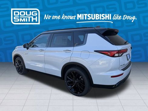 New 2025 Mitsubishi Outlander SEL Black Edition image 2