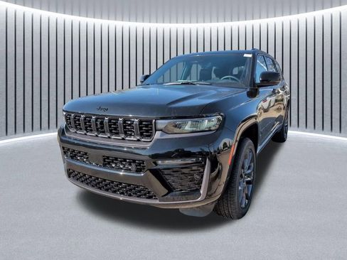 New 2026 Jeep Grand Cherokee L Limited image 16