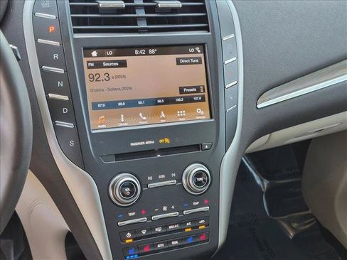 Used 2019 Lincoln MKC Reserve AWD/4WD image 12