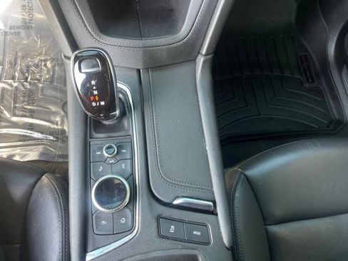 Used 2021 Cadillac XT5 Premium Luxury FWD image 18