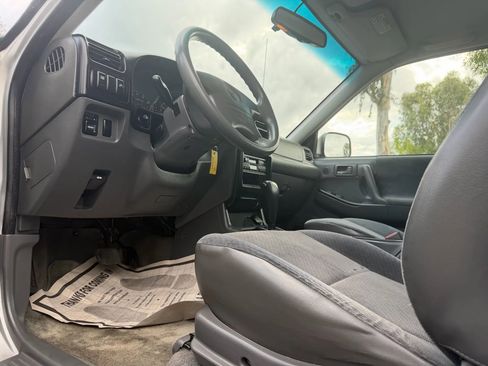 Used 2001 Honda Passport EX image 10