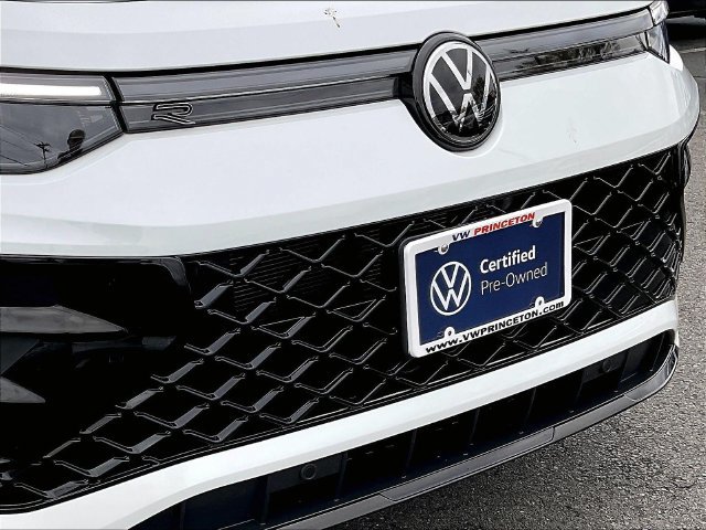 Used 2026 Volkswagen Tiguan SE R-Line AWD/4WD image 30
