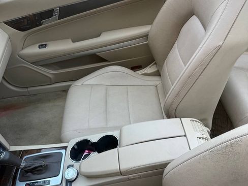 Used 2011 Mercedes-Benz E 350 Cabriolet image 25