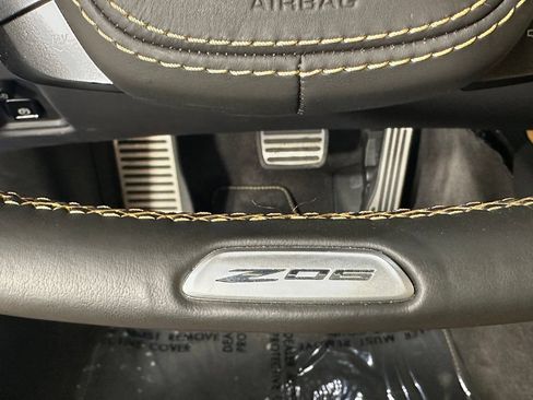 Used 2025 Chevrolet Corvette Z06 RWD image 38