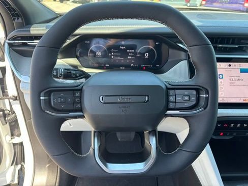 New 2026 Jeep Cherokee Laredo AWD/4WD image 14