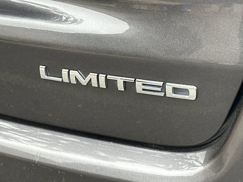 Used 2021 Jeep Compass Limited AWD/4WD image 25