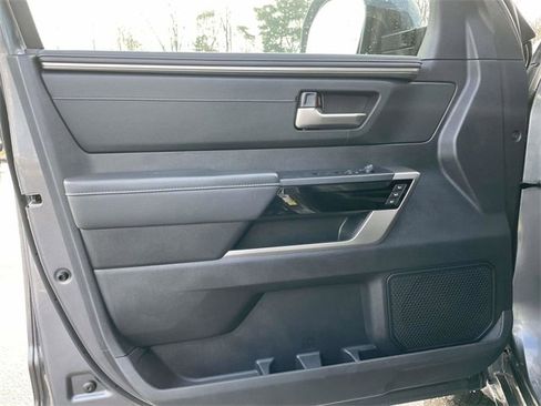 Used 2023 Toyota Tundra Limited image 17