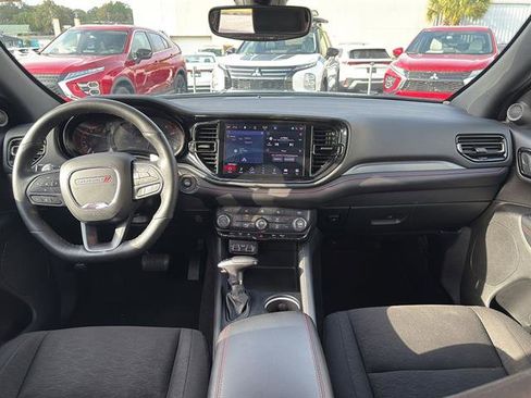 Used 2025 Dodge Durango GT AWD/4WD image 17