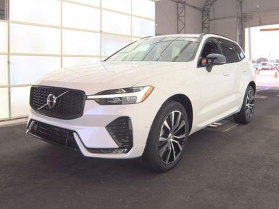 Used 2024 Volvo XC60 B5 Ultimate w/ Climate Package