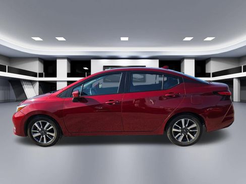 Used 2024 Nissan Versa SV FWD image 3