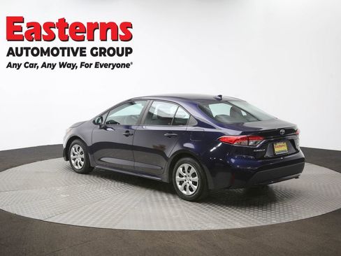 Used 2021 Toyota Corolla LE image 62