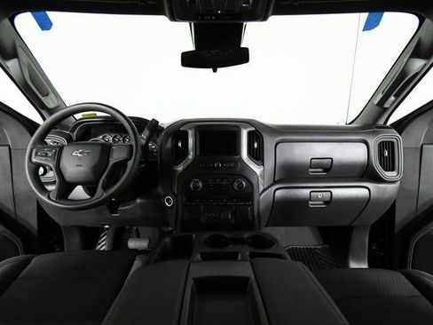 Used 2023 Chevrolet Silverado 1500 Custom Trail Boss AWD/4WD image 18