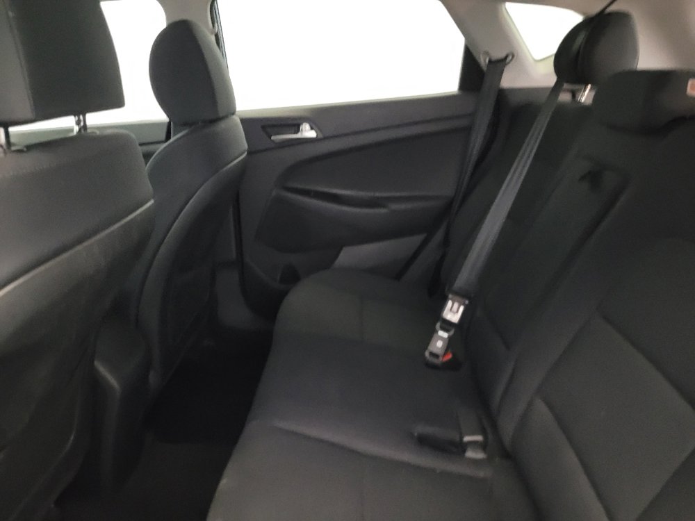 Used 2019 Hyundai Tucson SE AWD/4WD image 18