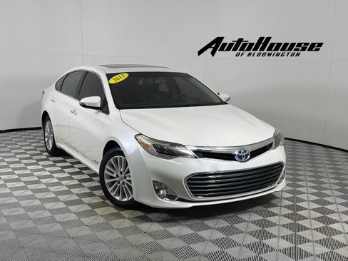 Used 2013 Toyota Avalon XLE Touring FWD image 1
