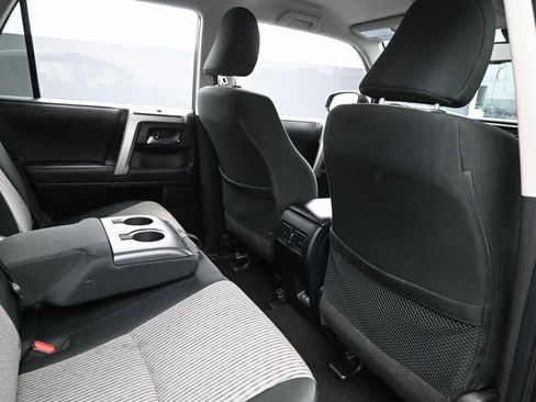 Used 2024 Toyota 4Runner SR5 image 38