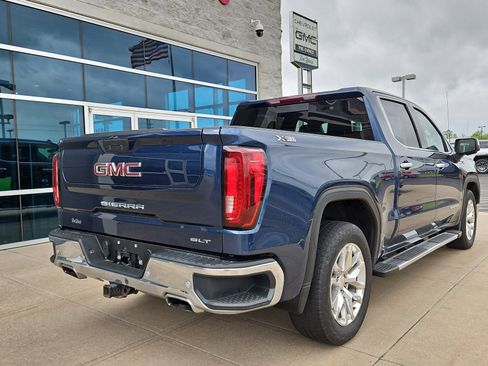 Used 2022 GMC Sierra 1500 SLT w/ SLT Premium Plus Package image 4