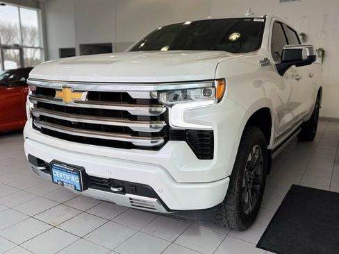 Certified 2022 Chevrolet Silverado 1500 High Country w/ Technology Package image 32