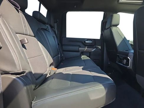 Used 2020 Chevrolet Silverado 2500 High Country w/ Technology Package AWD/4WD image 19