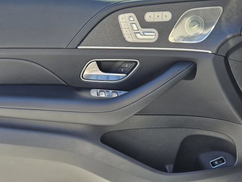 Used 2024 Mercedes-Benz GLE 350 4MATIC image 19