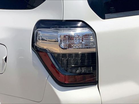 Used 2018 Toyota 4Runner Limited RWD image 29