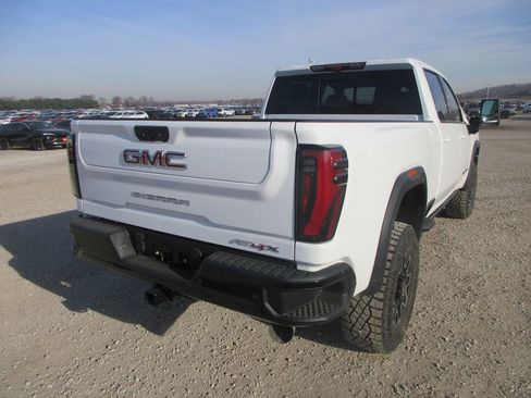 New 2026 GMC Sierra 2500 AT4X AWD/4WD image 5