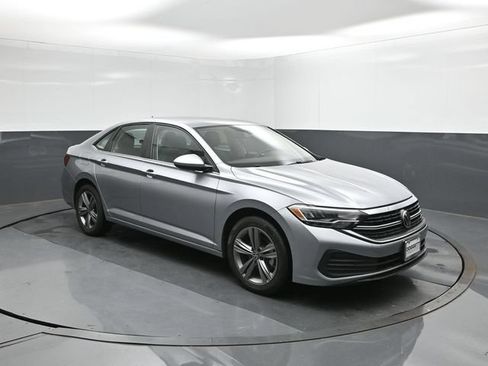 Used 2024 Volkswagen Jetta SE FWD image 26