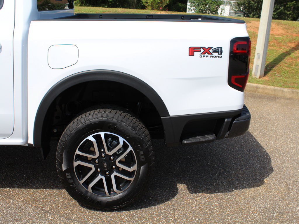 New 2026 Ford Ranger Lariat w/ FX4 Off-Road Package AWD/4WD image 19