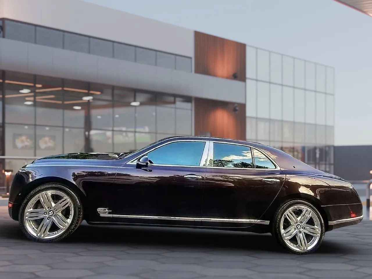 Used 2012 Bentley Mulsanne RWD image 11