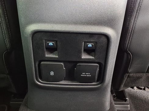 Used 2024 Ford Bronco Outer Banks AWD/4WD image 12