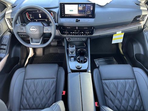 New 2026 Nissan Rogue Platinum w/ Platinum Premium Package image 8