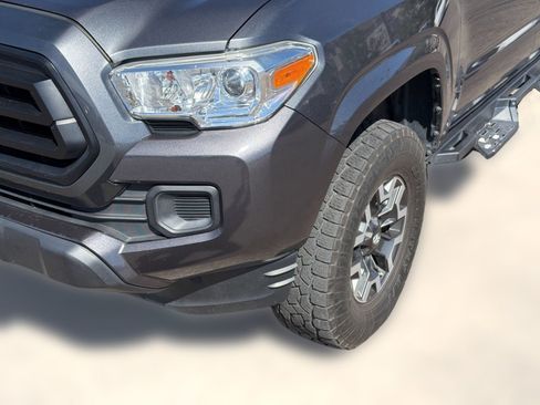 Used 2020 Toyota Tacoma SR AWD/4WD image 12