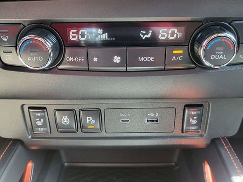 Used 2024 Nissan Frontier PRO-4X w/ Pro Convenience Package AWD/4WD image 31