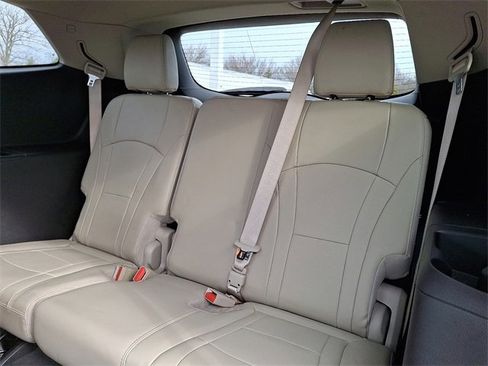 Used 2018 Buick Enclave Essence w/ Trailering Package image 8