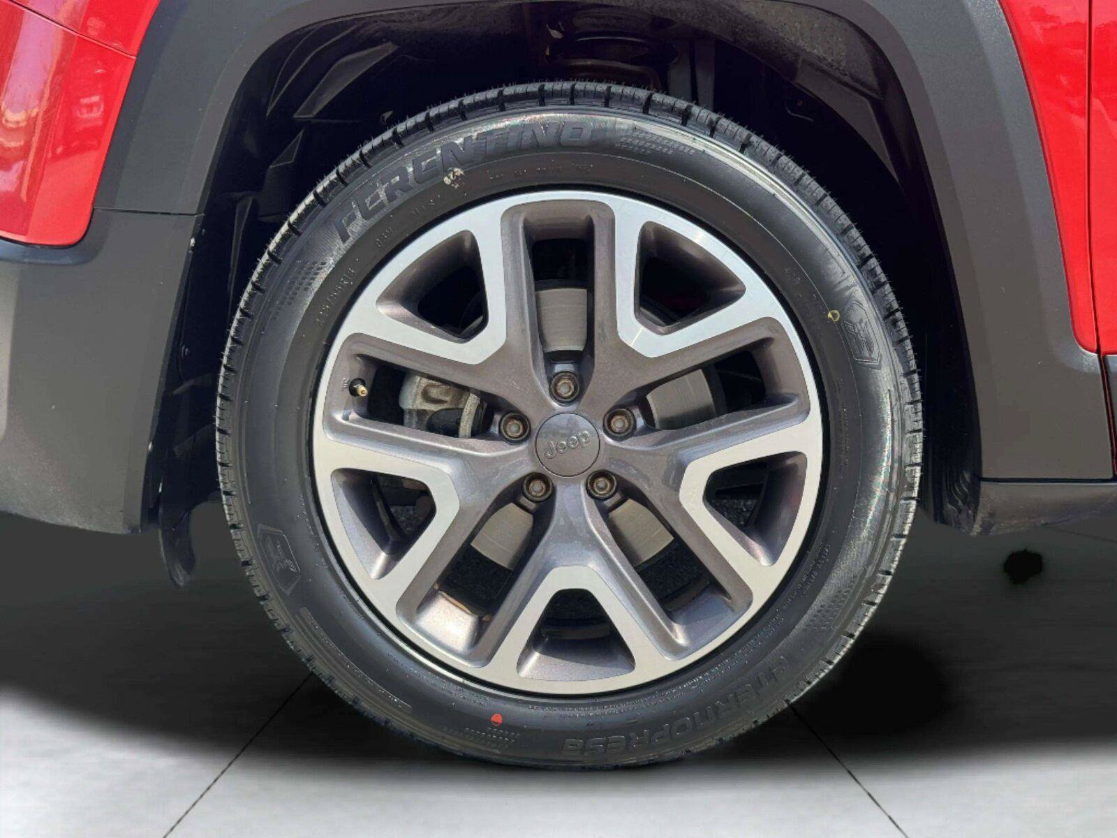Used 2015 Jeep Renegade Latitude w/ Popular Equipment Group FWD image 56