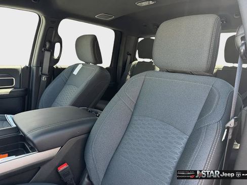 New 2026 RAM 2500 Big Horn AWD/4WD image 13