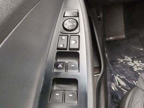 Used 2019 Hyundai Tucson Sport FWD image 22