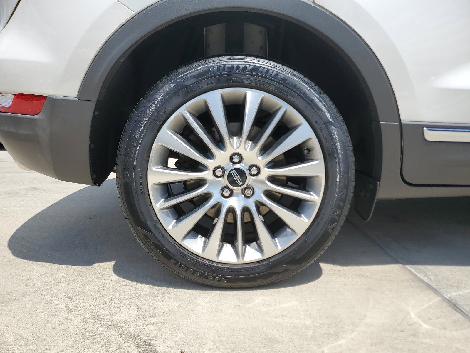 Used 2018 Lincoln MKC Reserve AWD/4WD image 9