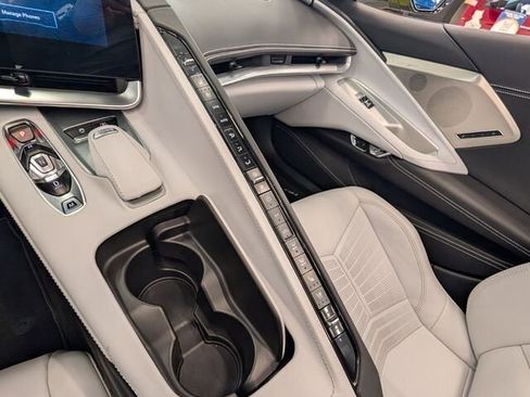 Used 2024 Chevrolet Corvette Stingray Premium Conv w/ 3LT RWD image 23