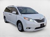 Used 2014 Toyota Sienna XLE image 3