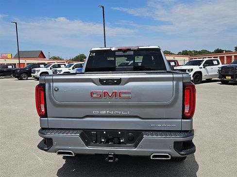 Used 2025 GMC Sierra 1500 Denali w/ Denali Reserve Package AWD/4WD image 4