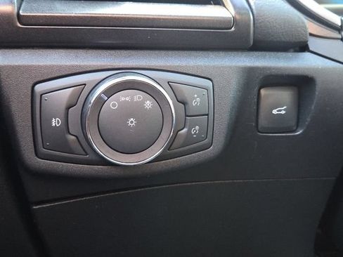 Used 2019 Ford Fusion Titanium AWD/4WD image 25