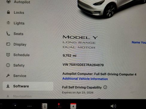 Used 2024 Tesla Model Y Long Range image 14