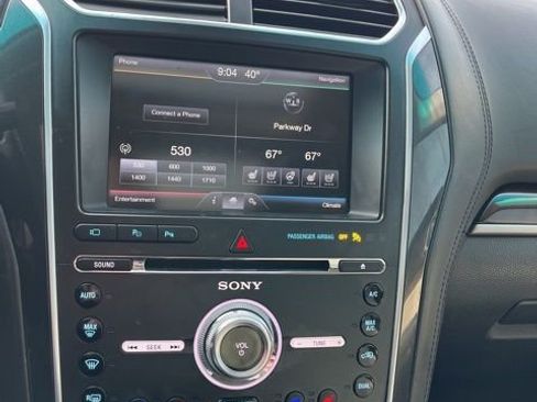 Used 2016 Ford Explorer Platinum image 38